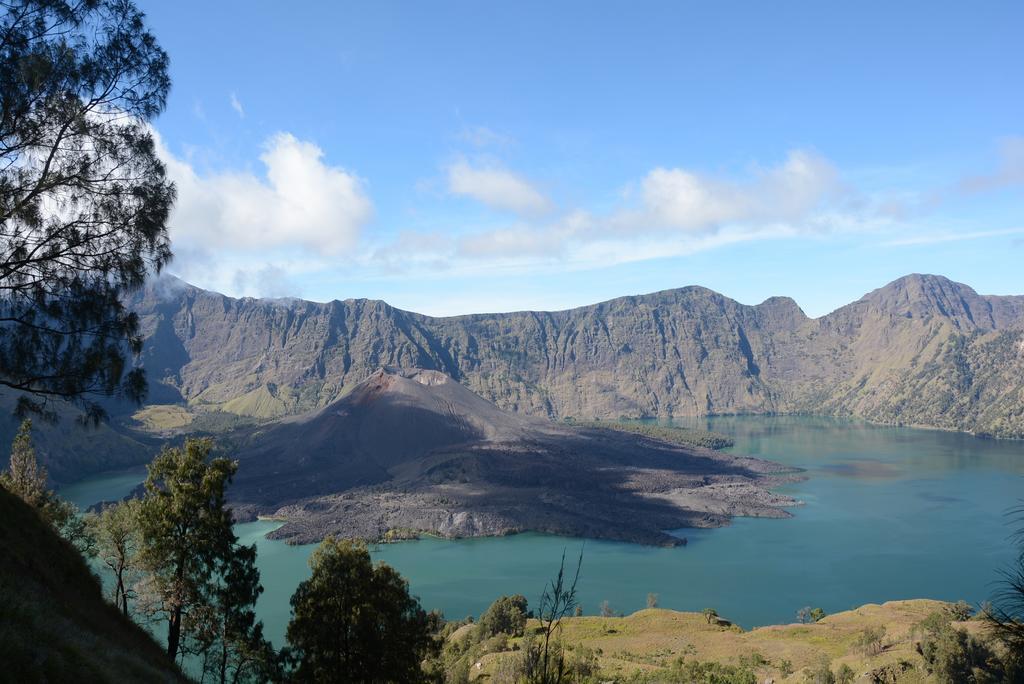 Rinjani Lodge Сенару Екстериор снимка