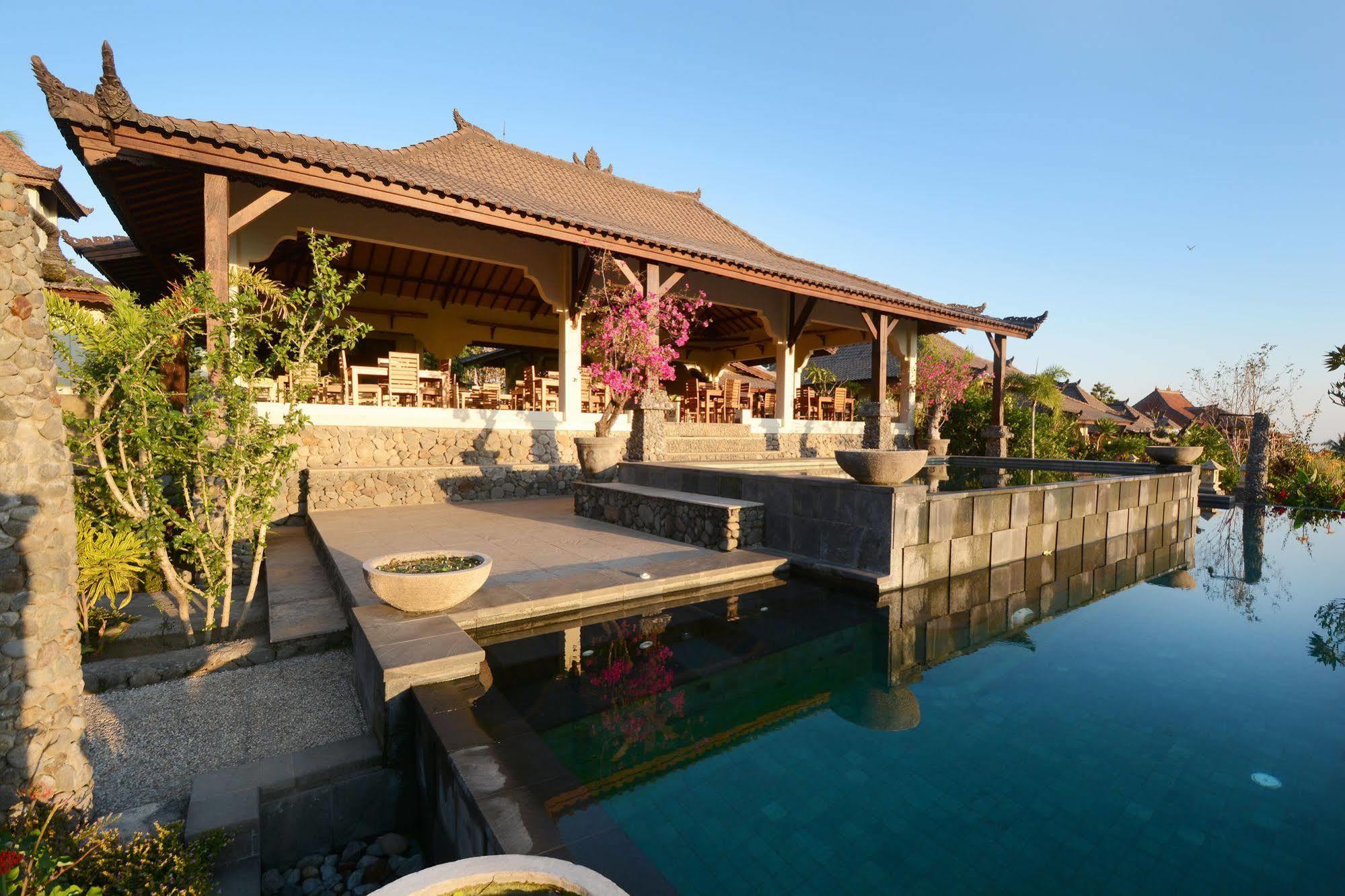 Rinjani Lodge Сенару Екстериор снимка