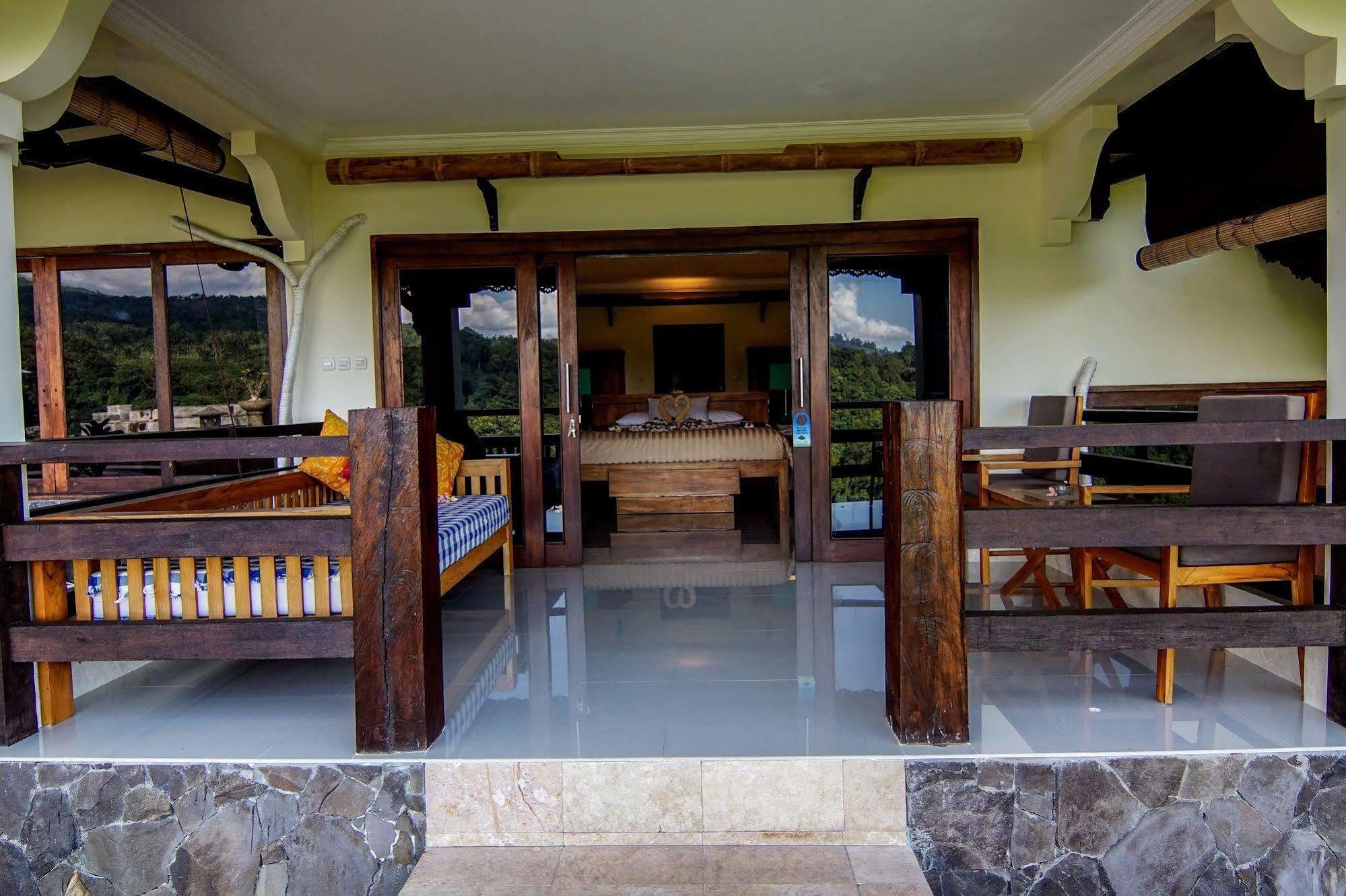 Rinjani Lodge Сенару Екстериор снимка